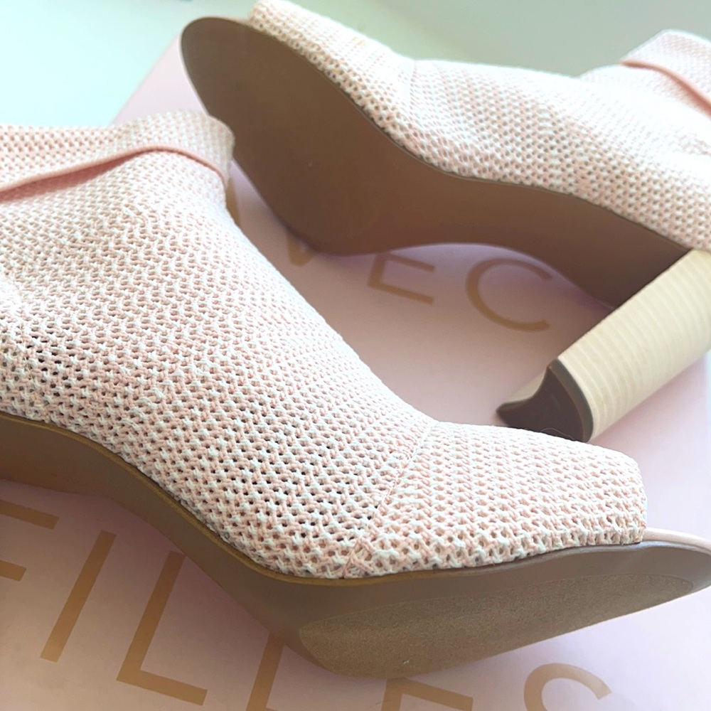 Moriah 💕Avec Les Filles - Pink Sock Booties